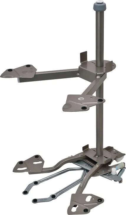 Suzie-Q®, Revolving and Self-Closing in as shown